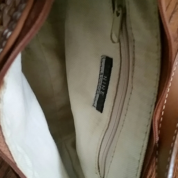 Woven Handbag - Picture 5 of 8